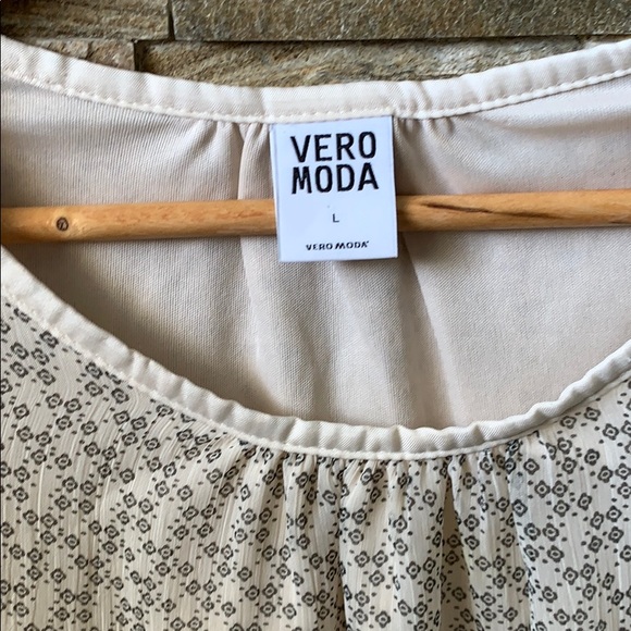Vero Moda Blouse - Picture 2 of 6